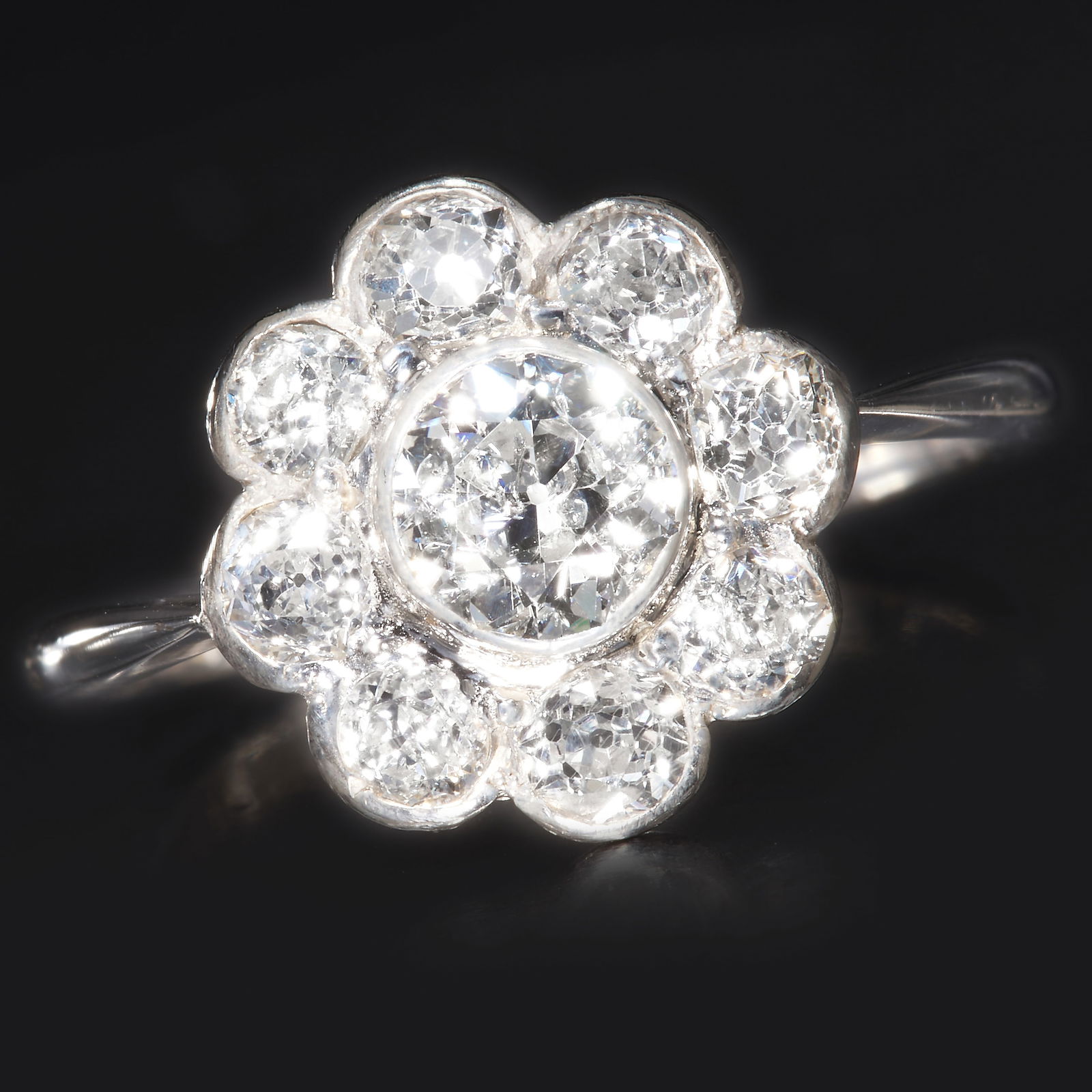 DIAMOND DAISY CLUSTER RING (1 of 1)