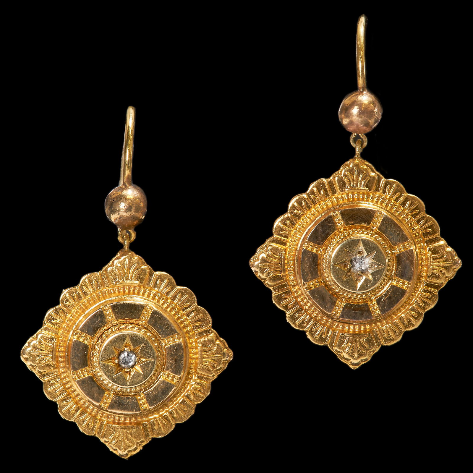 PAIR OF ANTIQUE DIAMOND DROP EARRINGS (1 of 1)