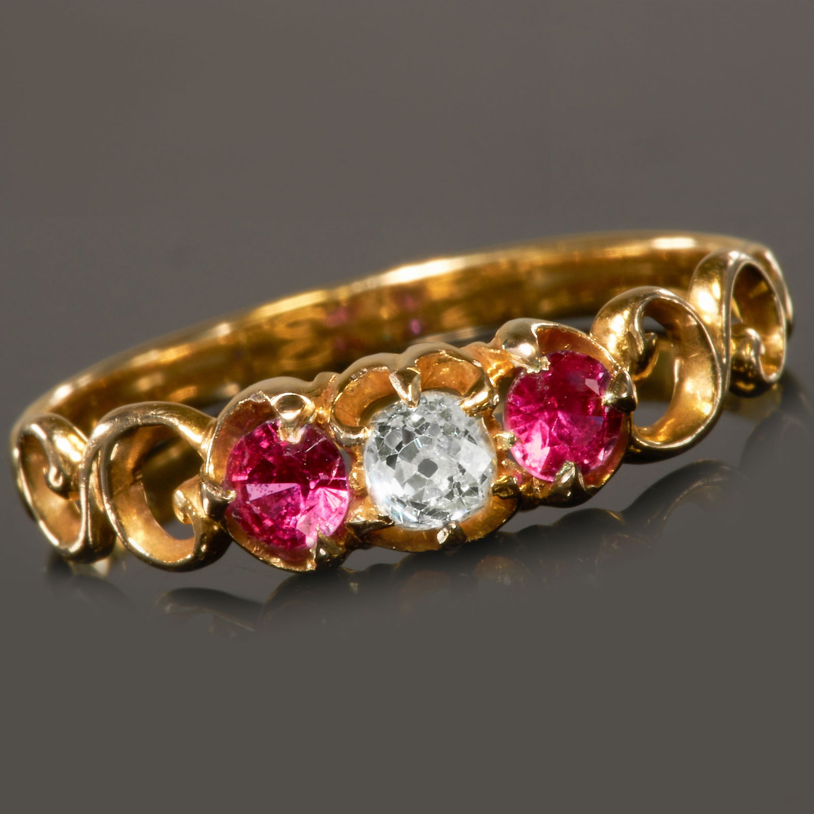 ANTIQUE RUBY AND DIAMOND 3-STONE RING, (1 of 2)