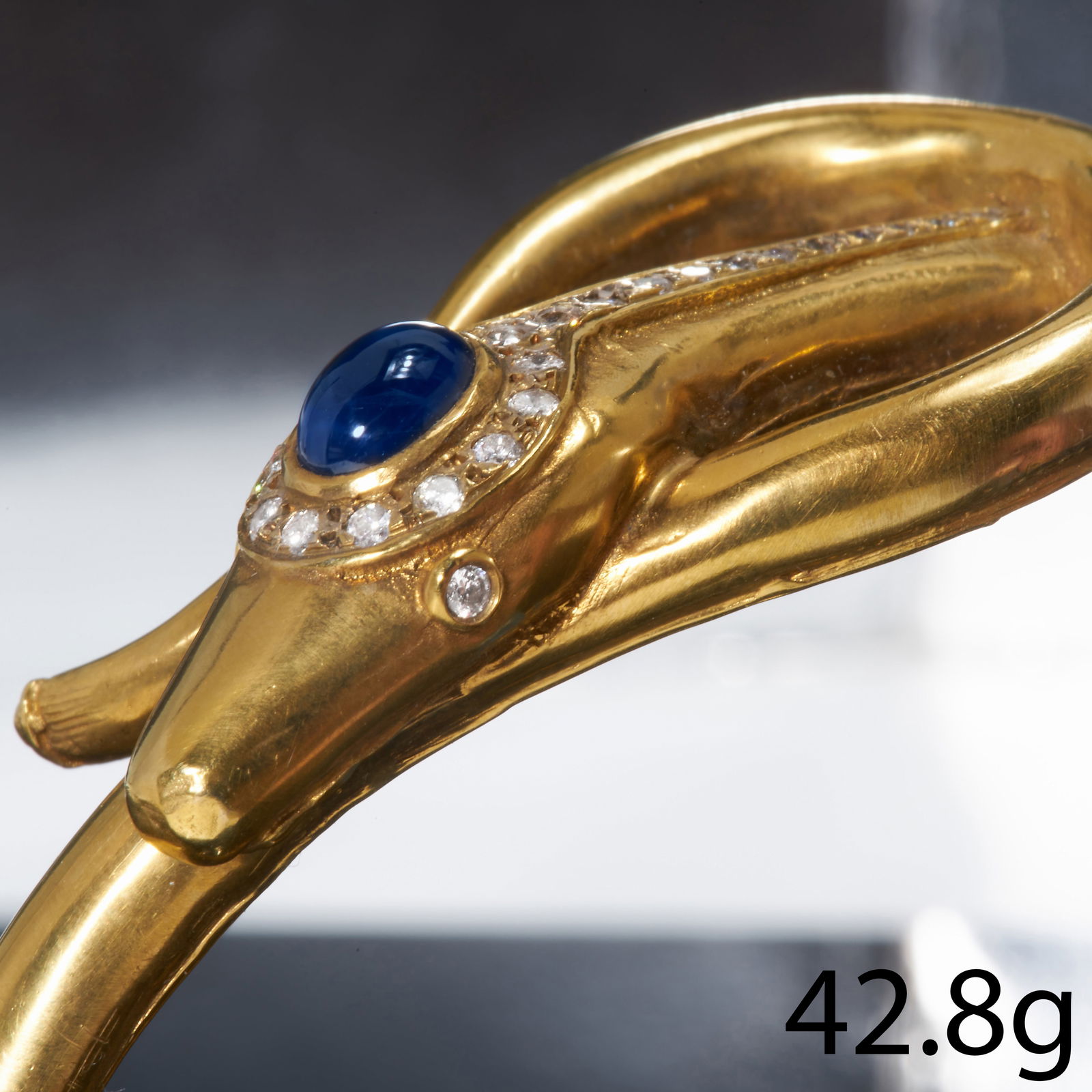FINE SAPPHIRE AND DIAMOND GOLD SNAKE BANGLE (1 of 2)
