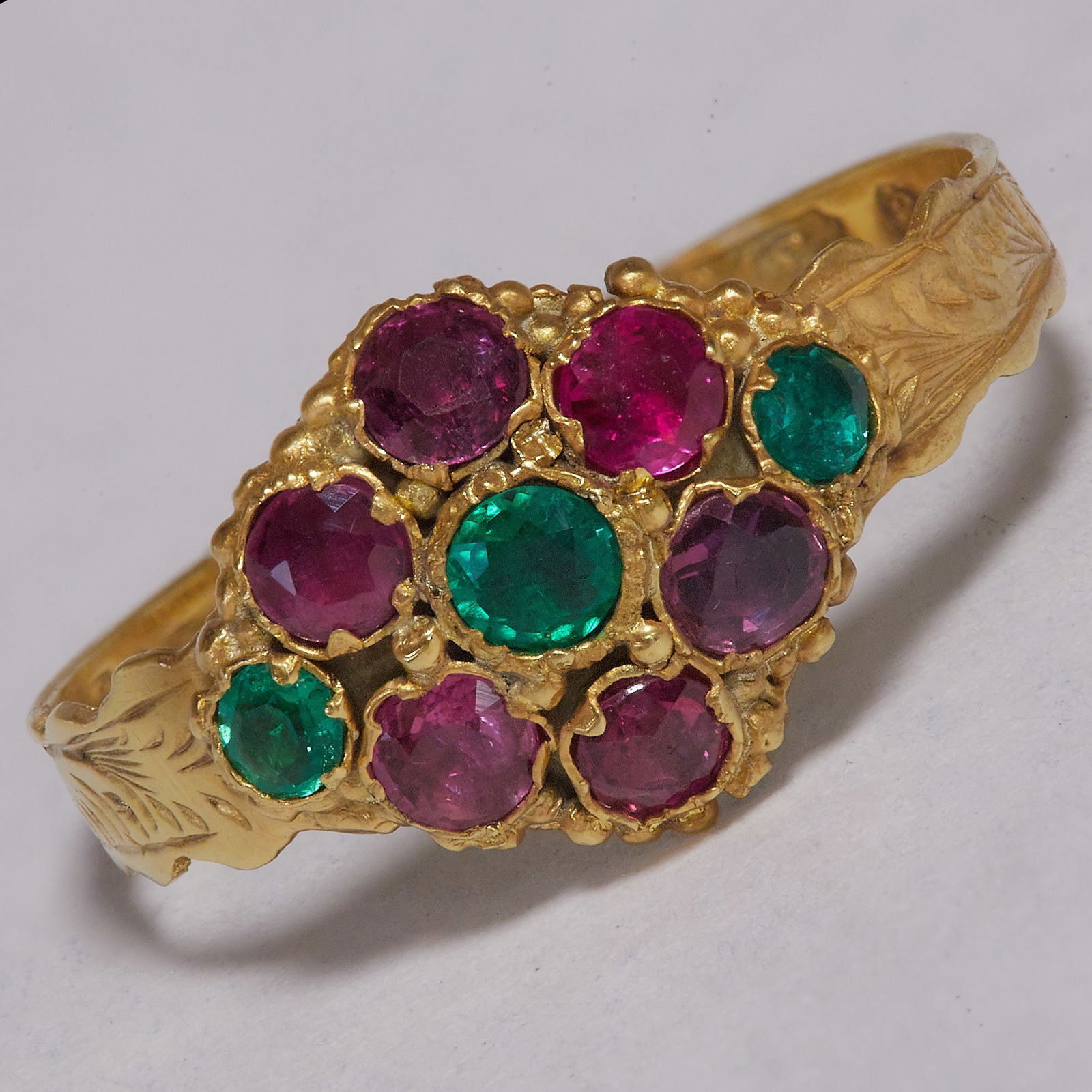 VICTORIAN EMERALD AND RUBY GOLD CLUSTER RING (1 of 1)