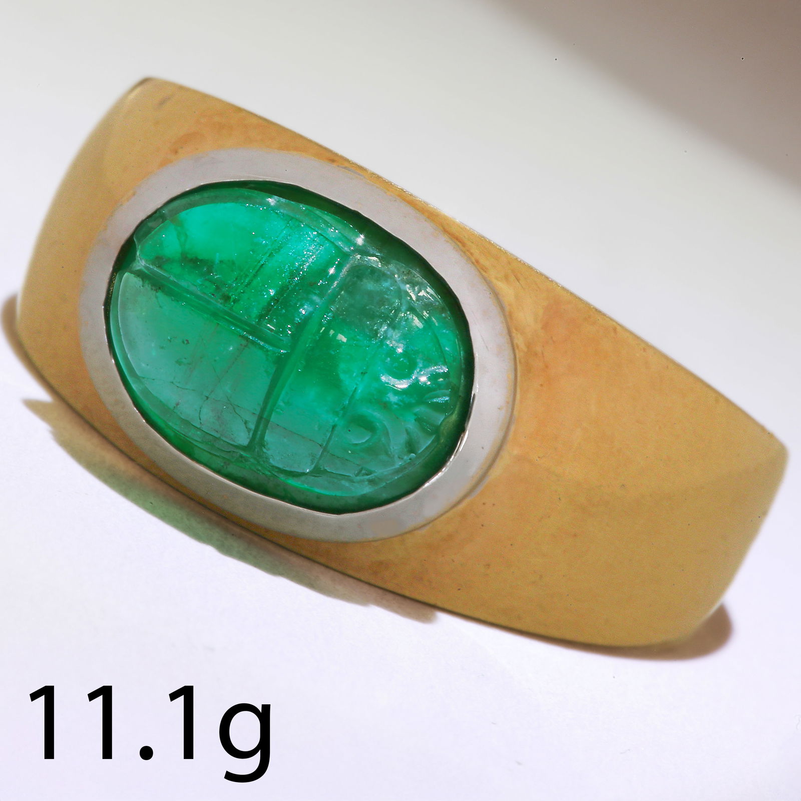 CARVED EMERALD SCARAB RING (1 of 1)