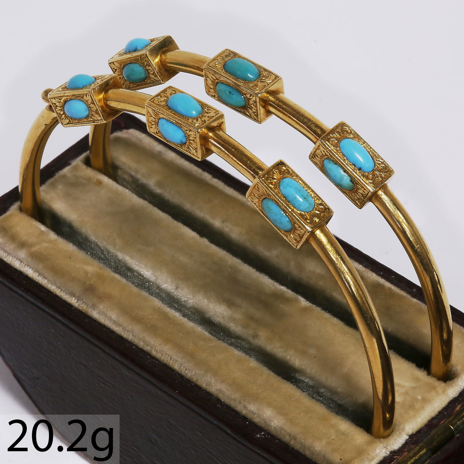 PAIR OF UNUSUAL VICTORIAN TURQUOISE HINGED BANGLES IN FITTED CASE (1 of 1)
