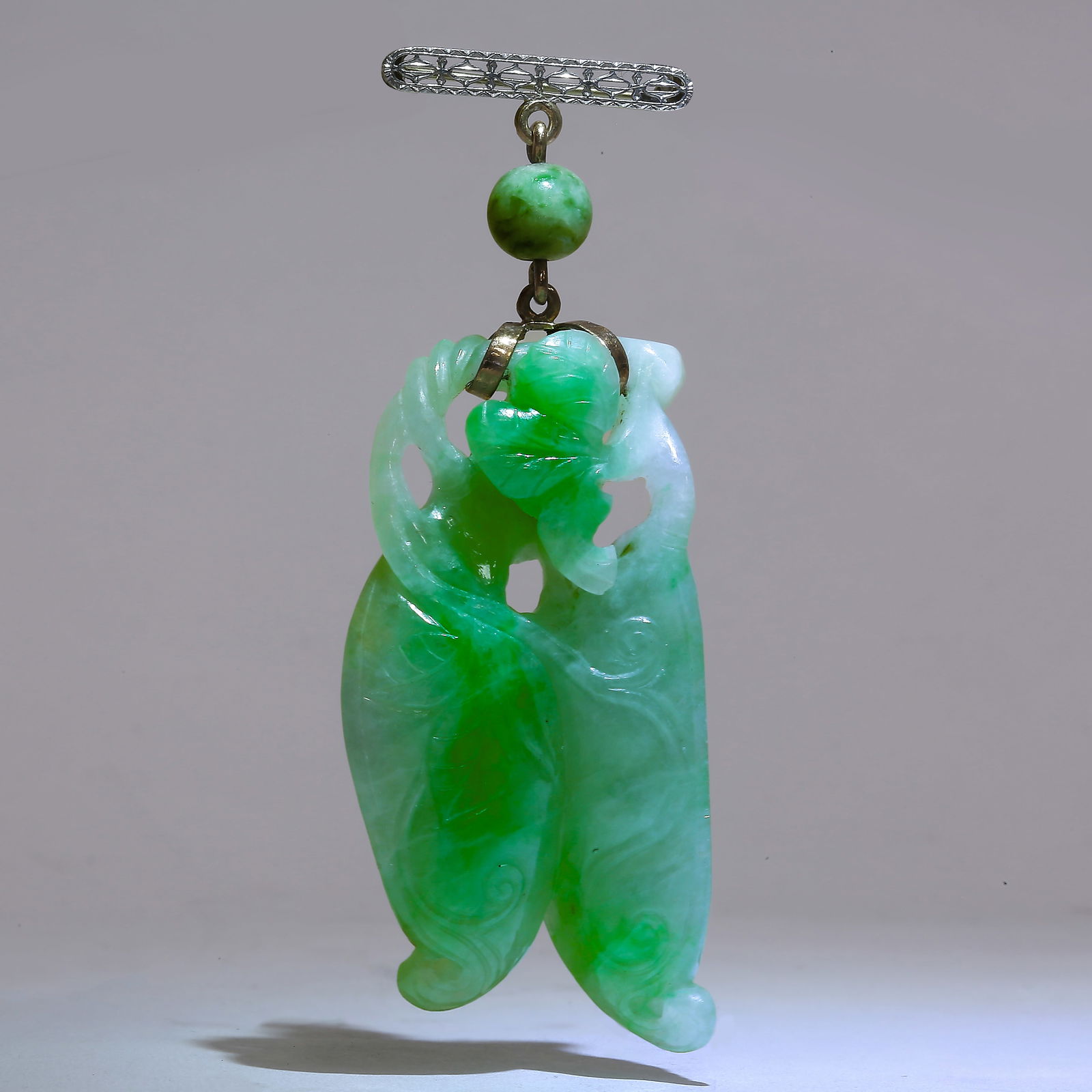 CHINESE CARVED JADEITE JADE PENDANT BROOCH, (1 of 1)
