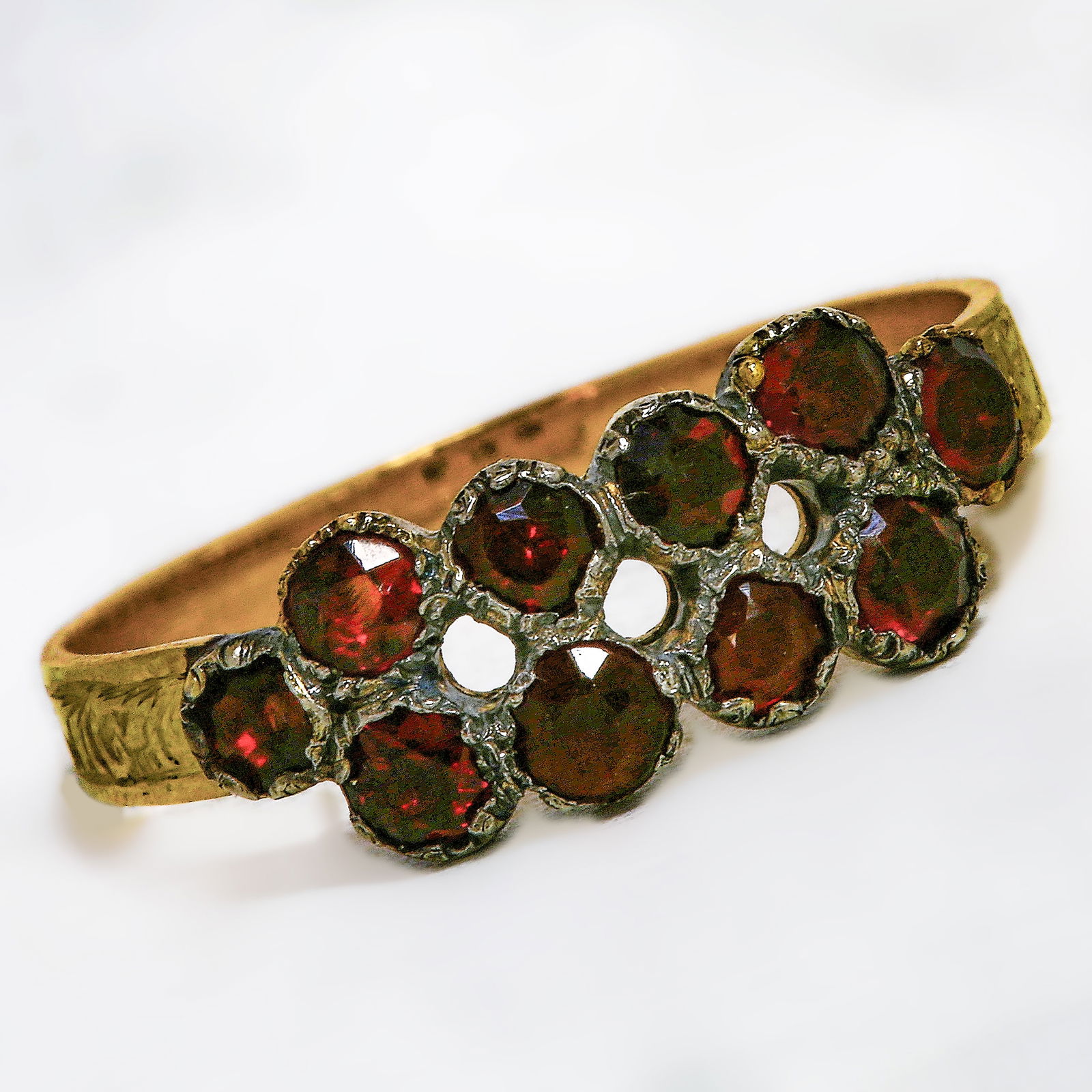 ANTIQUE GOLD GARNET DOUBLE ROW RING (1 of 1)