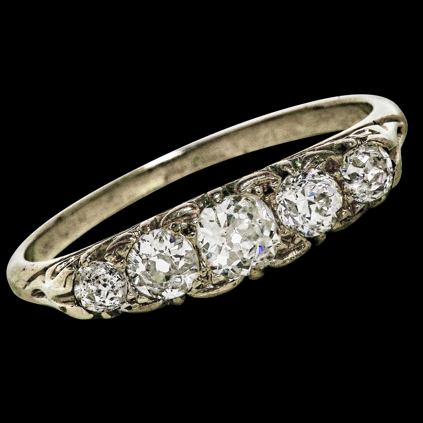 ANTIQUE DIAMOND FIVE STONE RING (1 of 1)