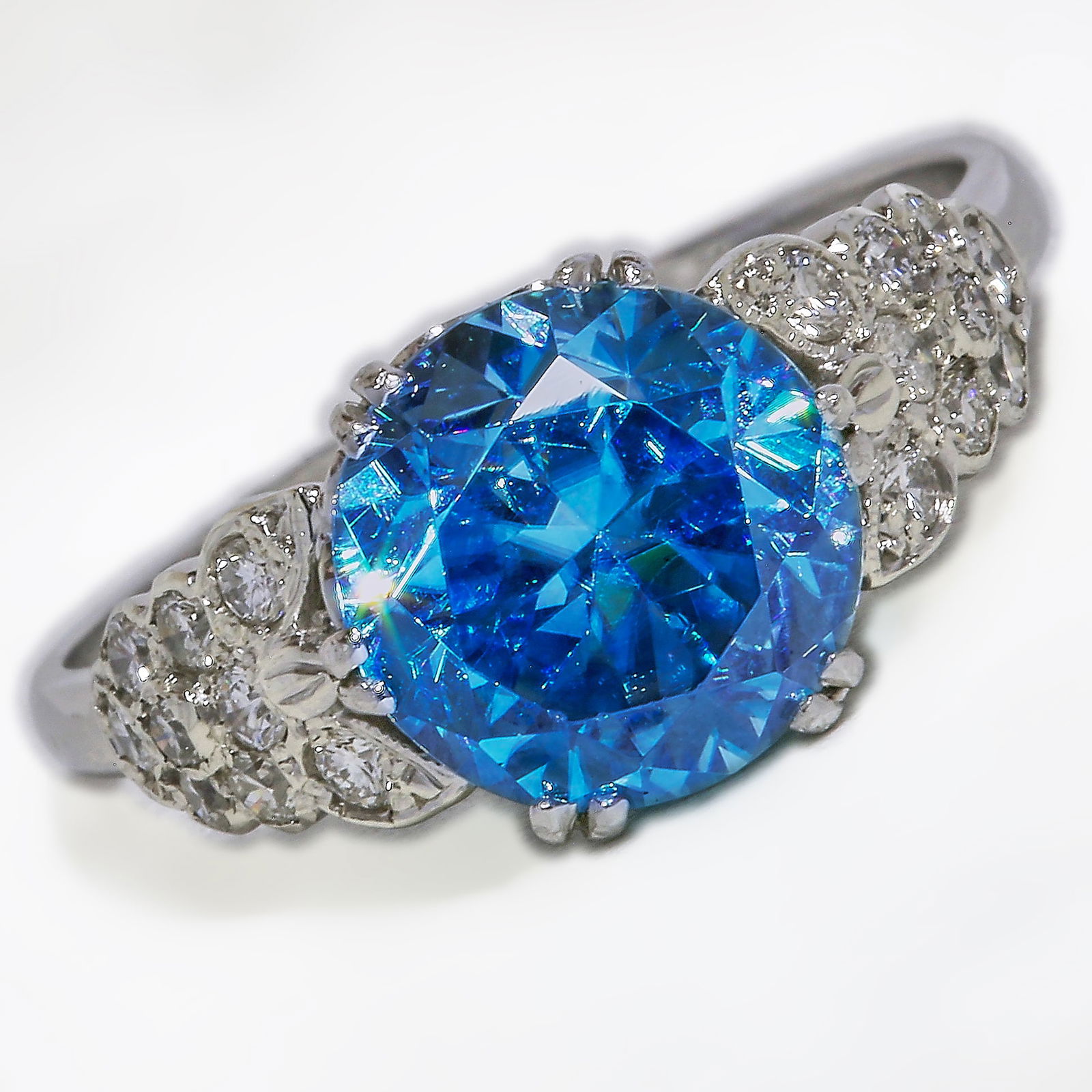 ANTIQUE BLUE ZIRCON AND DIAMOND RING (1 of 1)