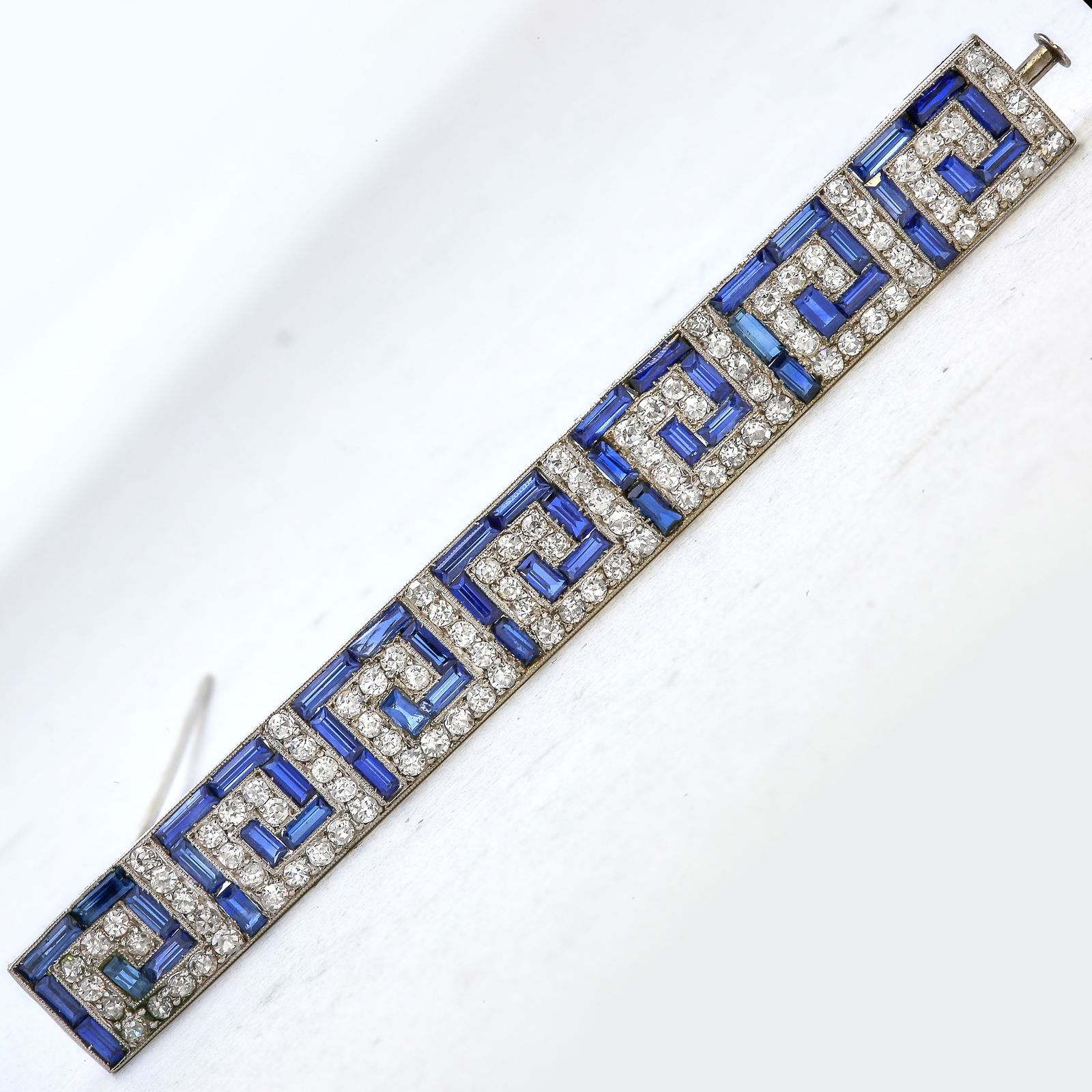 BEAUTIFUL FRENCH ART-DECO SAPPHIRE AND DIAMOND BROOCH (1 of 1)