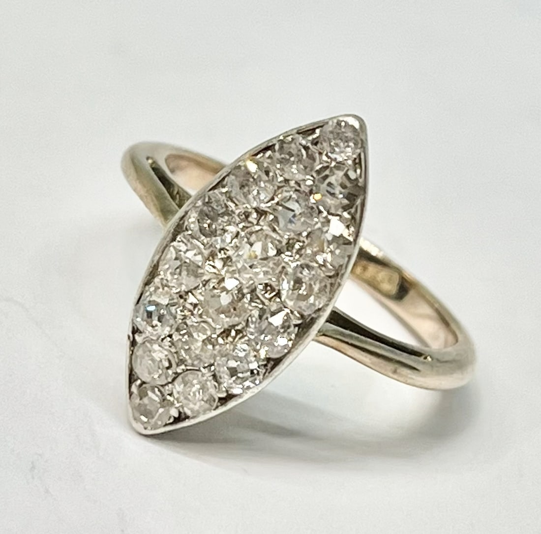 MARQUISE SHAPED DIAMOND RING (1 of 1)