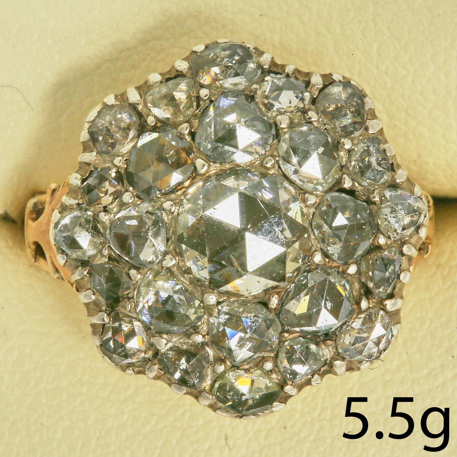FINE ANTIQUE DIAMOND CLUSTER RING: FINE ANTIQUE DIAMOND CLUSTER RING 5.5 grams bright lively rose cut diamonds centre diamond- 7 mm fine craftsmanship size L