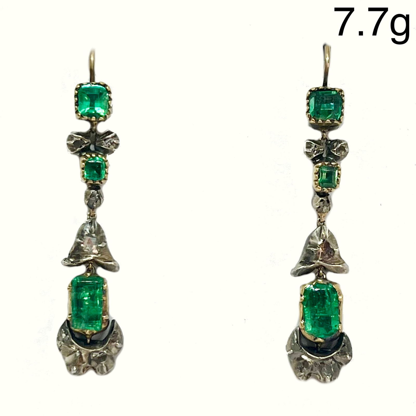 ELEGANT PAIR OF GEORGIAN EMERALD AND DIAMOND EARRINGS (1 of 1)
