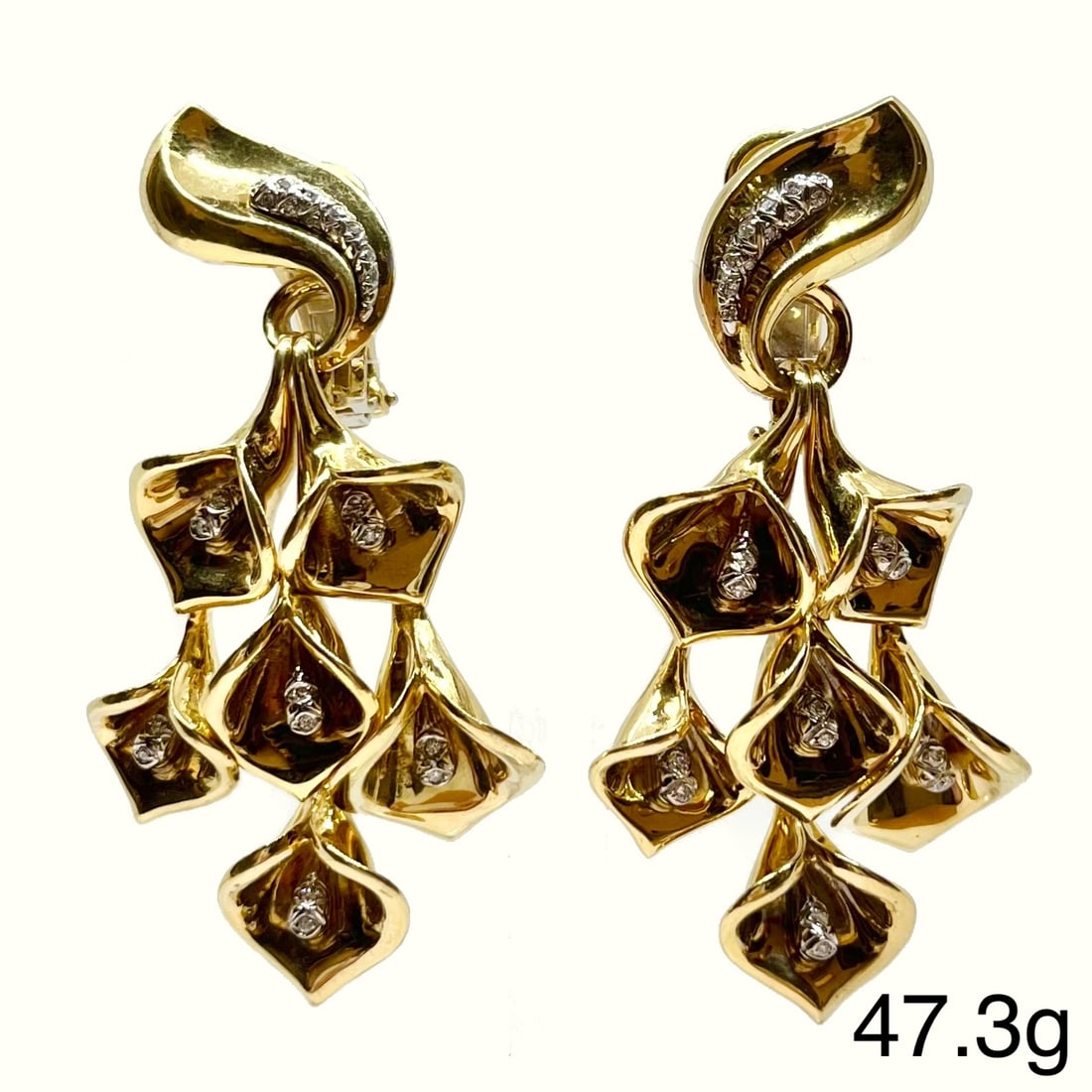 PAIR OF DIAMOND DROP EARRINGS (1 of 1)