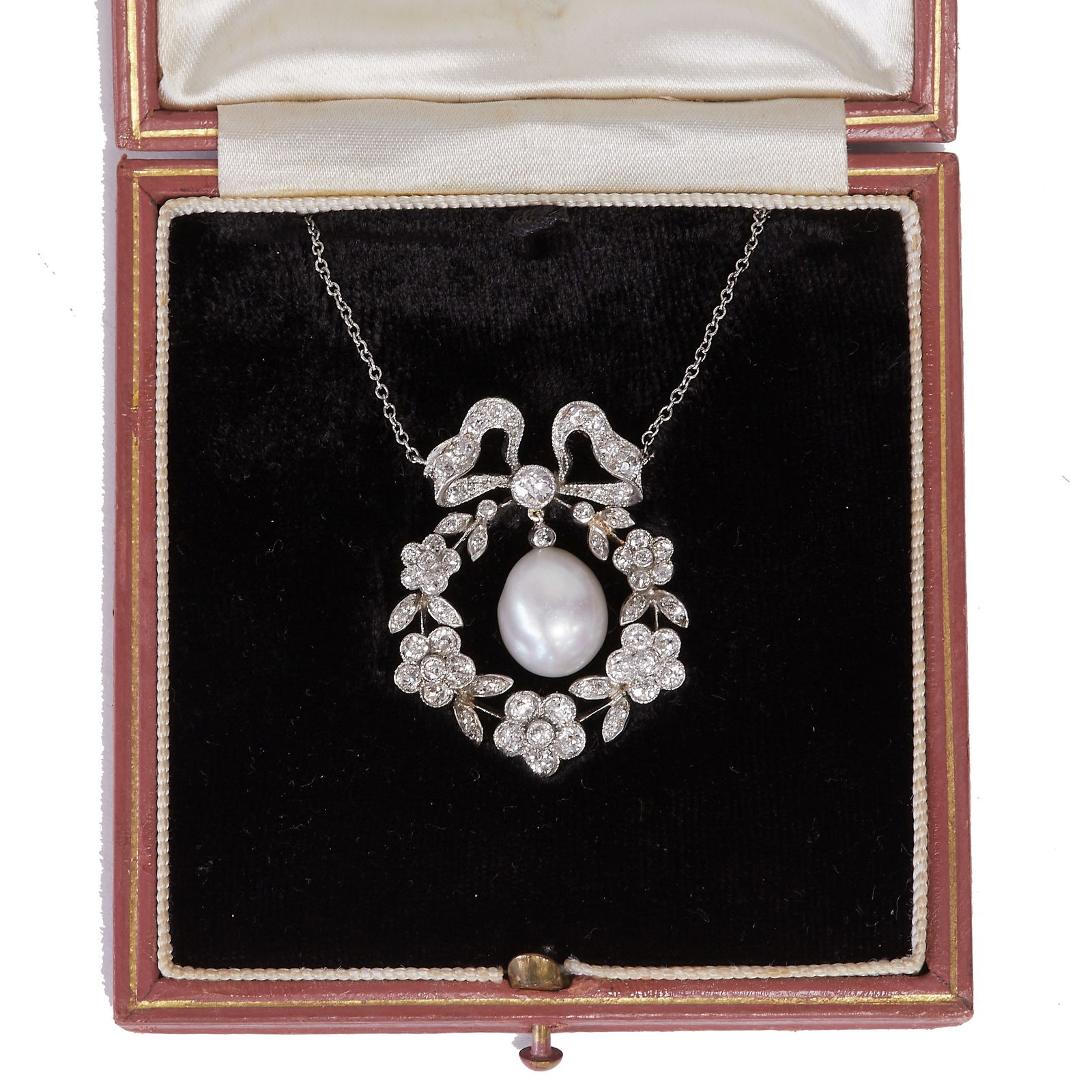 FINE BELLE EPOQUE CERTIFICATED NATURAL SALTWATER PEARL AND DIAMOND PENDANT (1 of 2)
