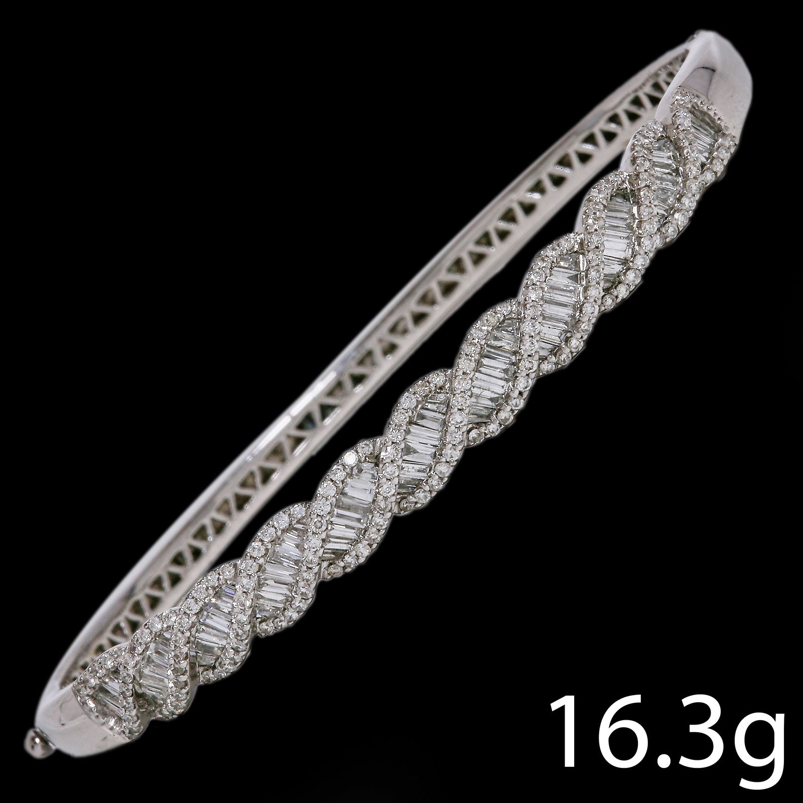 DIAMOND HINGED BANGLE (1 of 1)