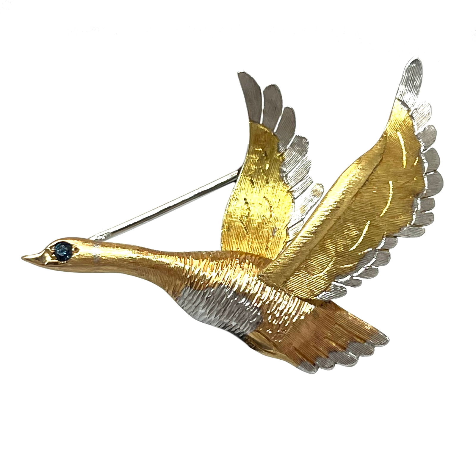 CHARMING TRICOLOUR GOLD AND SAPPHIRE FLYING GOOSE BROOCH (1 of 1)