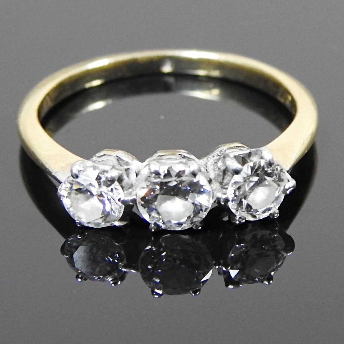 DIAMOND 3-STONE RING (1 of 1)