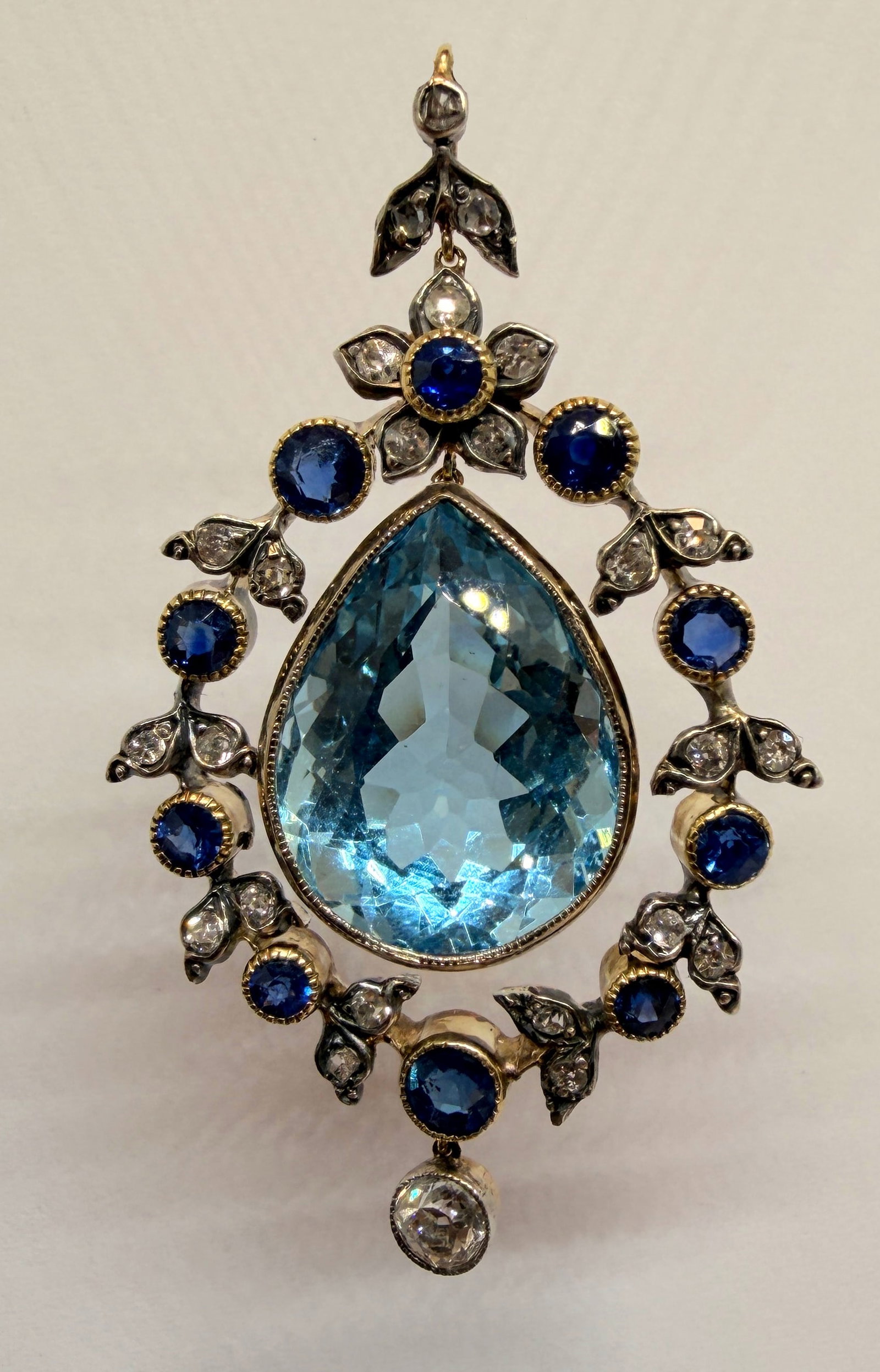 JADE AND DIAMOND PENDANT: JADE AND DIAMOND PENDANT,15.5 grams.Fine carved jade with nice translucent green colour.Diamond set bail.L. pendant 3.8 cm.With chain necklace.