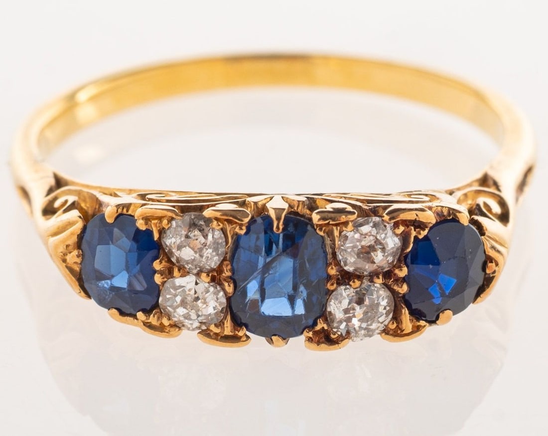 SAPPHIRE AND DIAMOND RING (1 of 1)