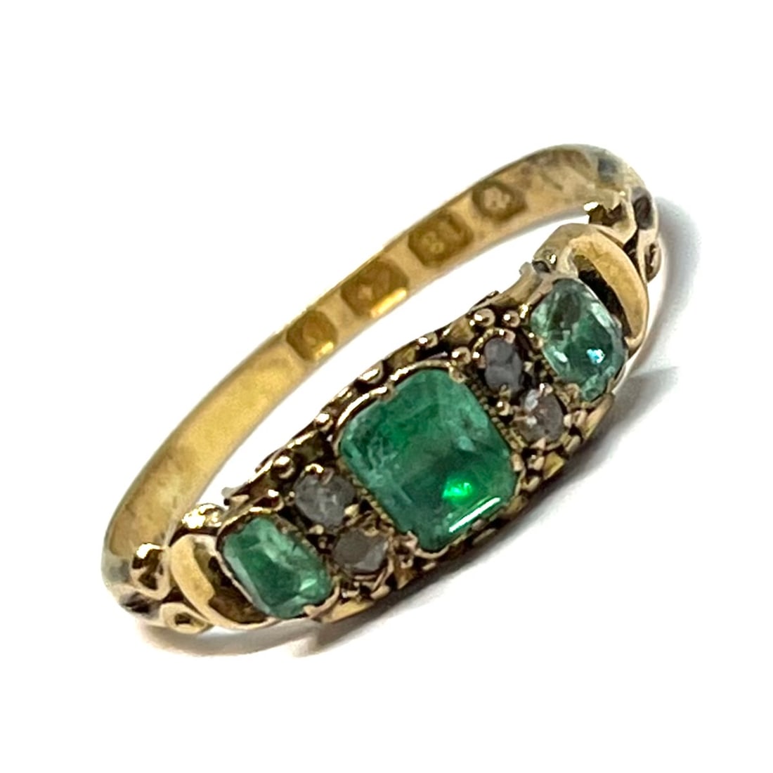 EMERALD AND DIAMOND RING (1 of 1)