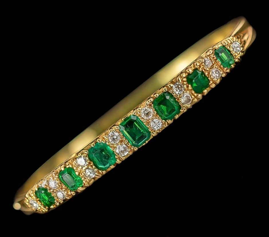 FINE EMERALD AND DIAMOND BANGLE (1 of 1)