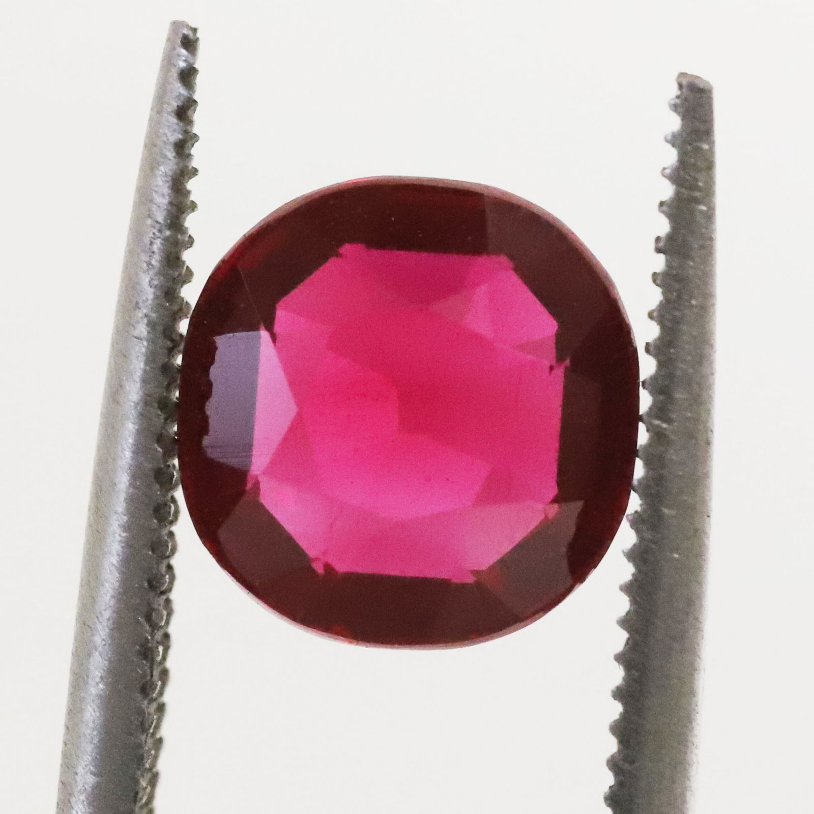 LOOSE CUT RED STONE, APPROX 1.68 CT. (1 of 1)