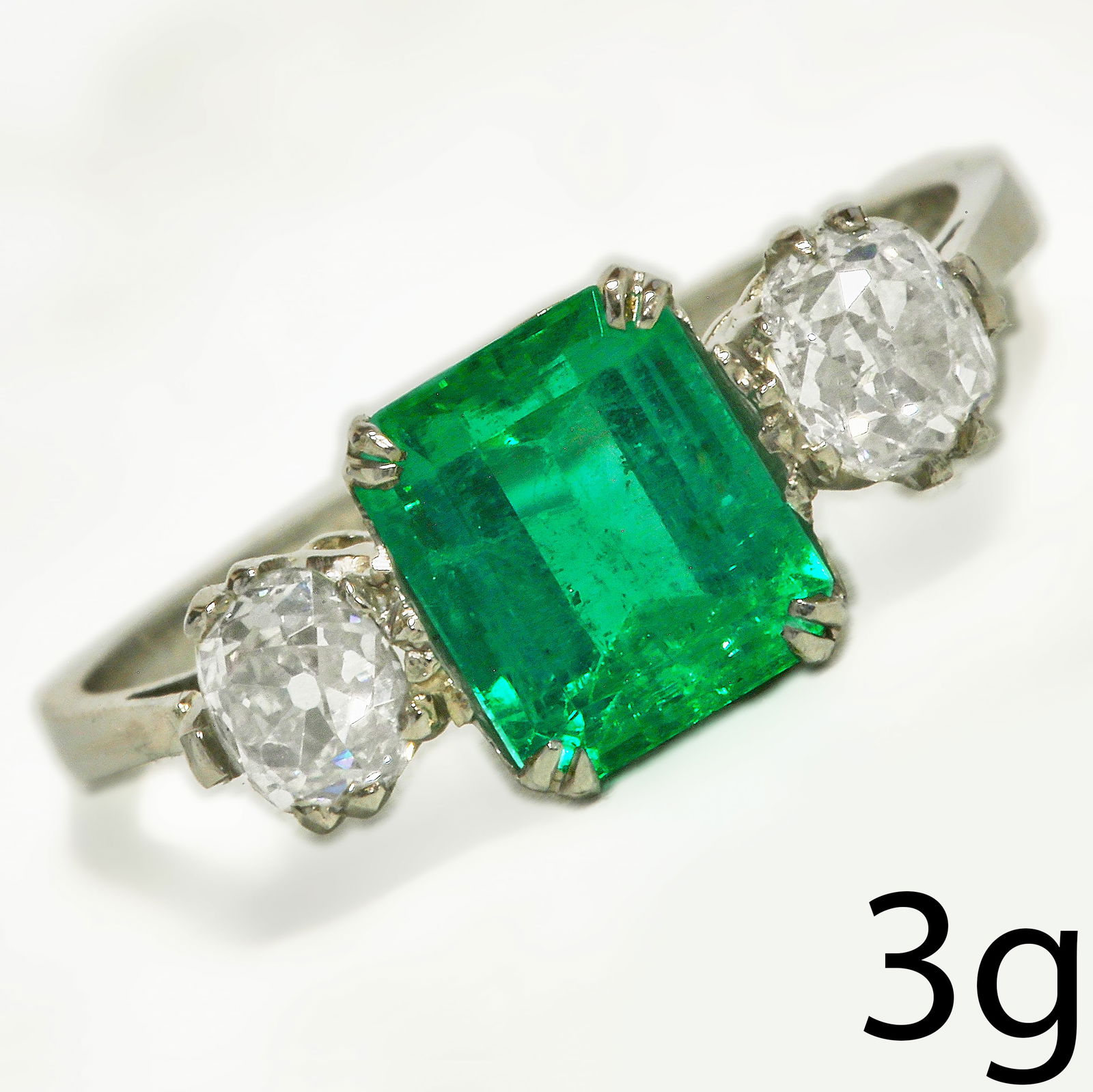 ANTIQUE DIAMOND CLUSTER RING (1 of 1)