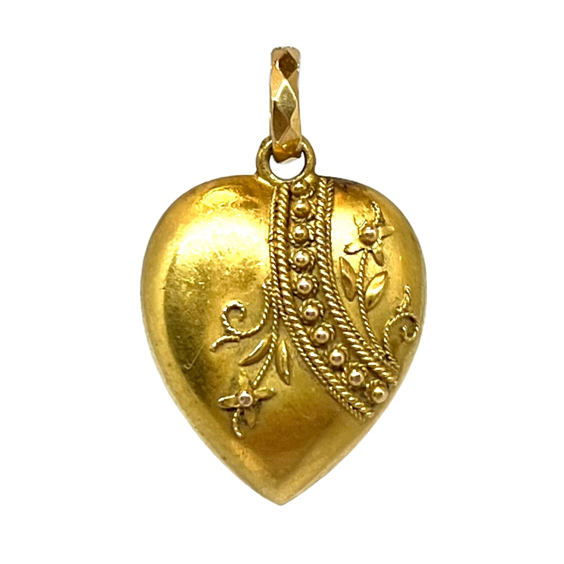 VICTORIAN GOLD HEART PENDANT: VICTORIAN GOLD HEART PENDANT 15 ct in great condition L 2.3 cm