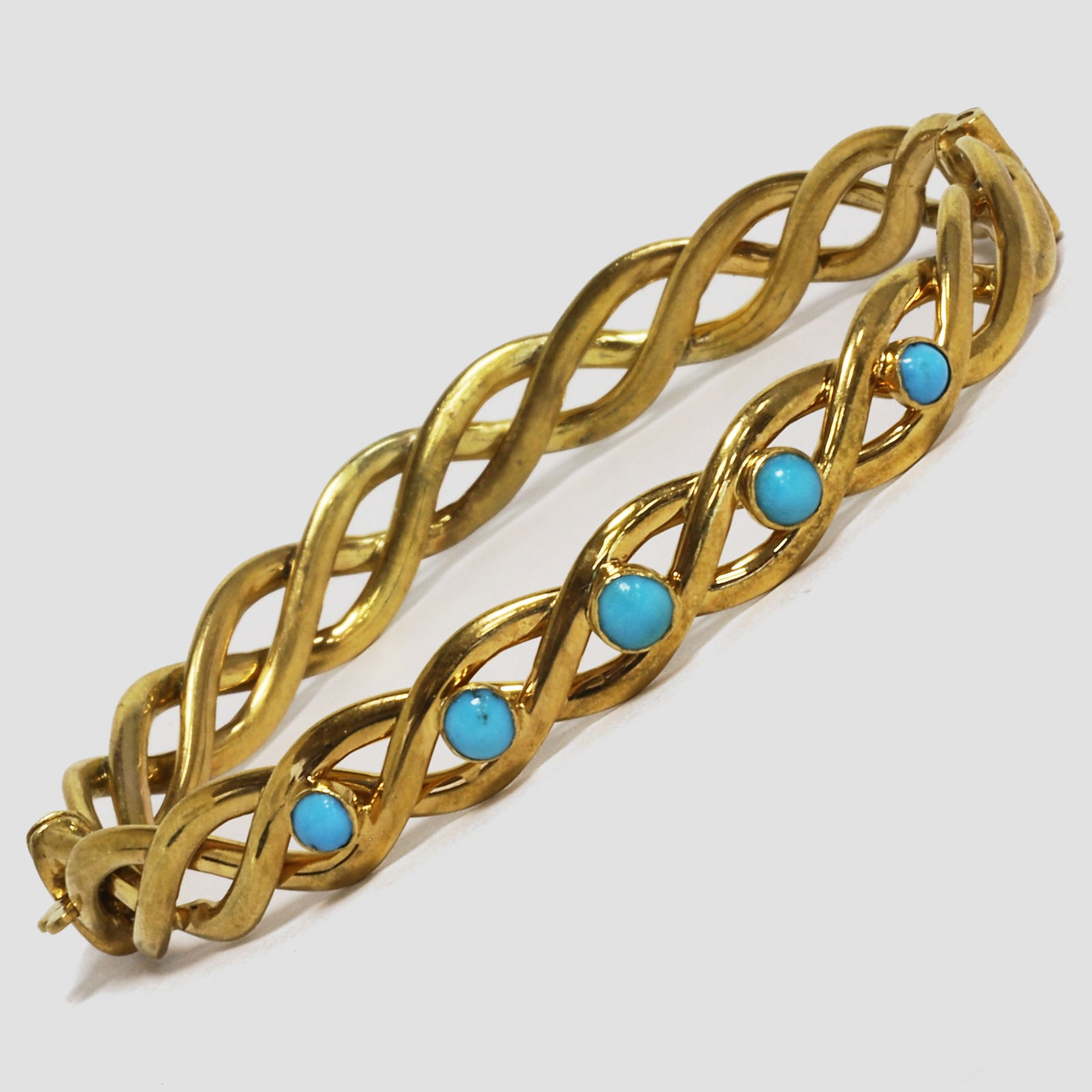 ANTIQUE GOLD TURQUOISE BANGLE: ANTIQUE GOLD TURQUOISE BANGLE 7.1 grams vibrant matching turquoise in great condition 5.7 cm inner diameter
