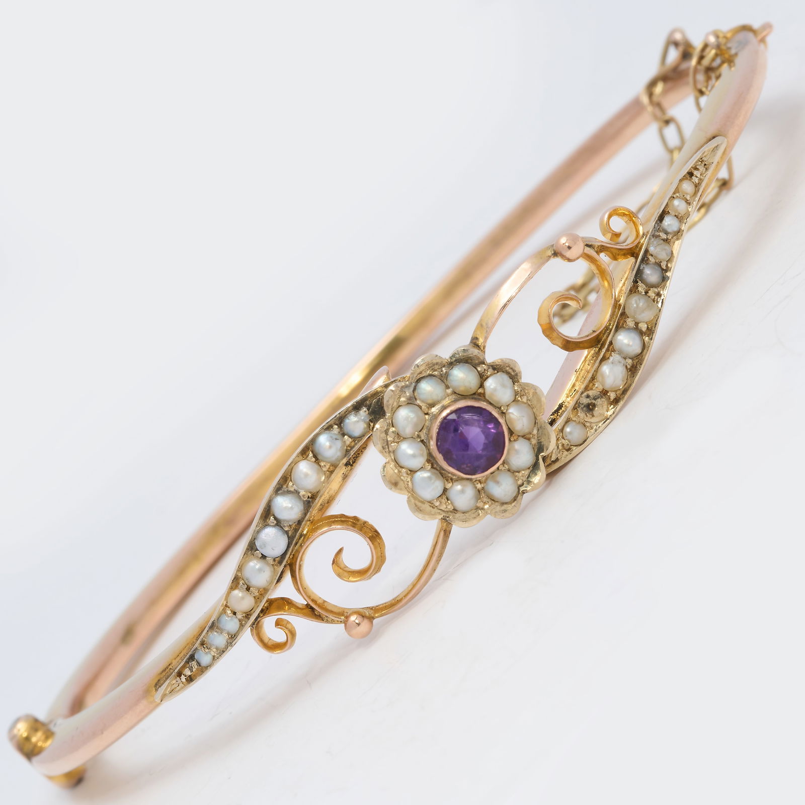 ANTIQUE GOLD AMETHYST AND PEARL HINGED BANGLE (1 of 1)