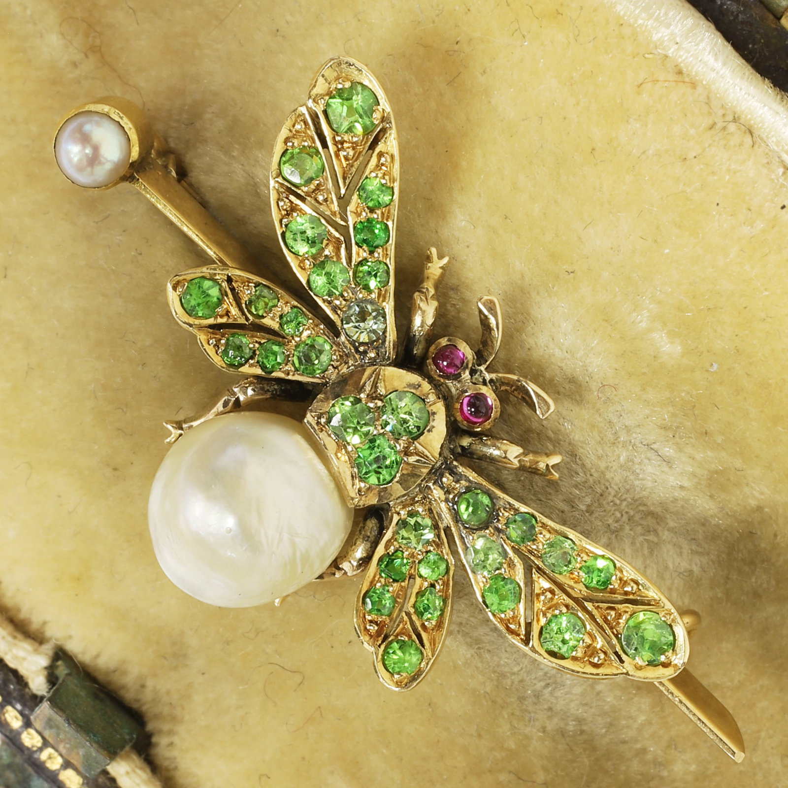 UNUSUAL DEMANTOID GARNET AND NATURAL PEARL BUG BROOCH (1 of 1)