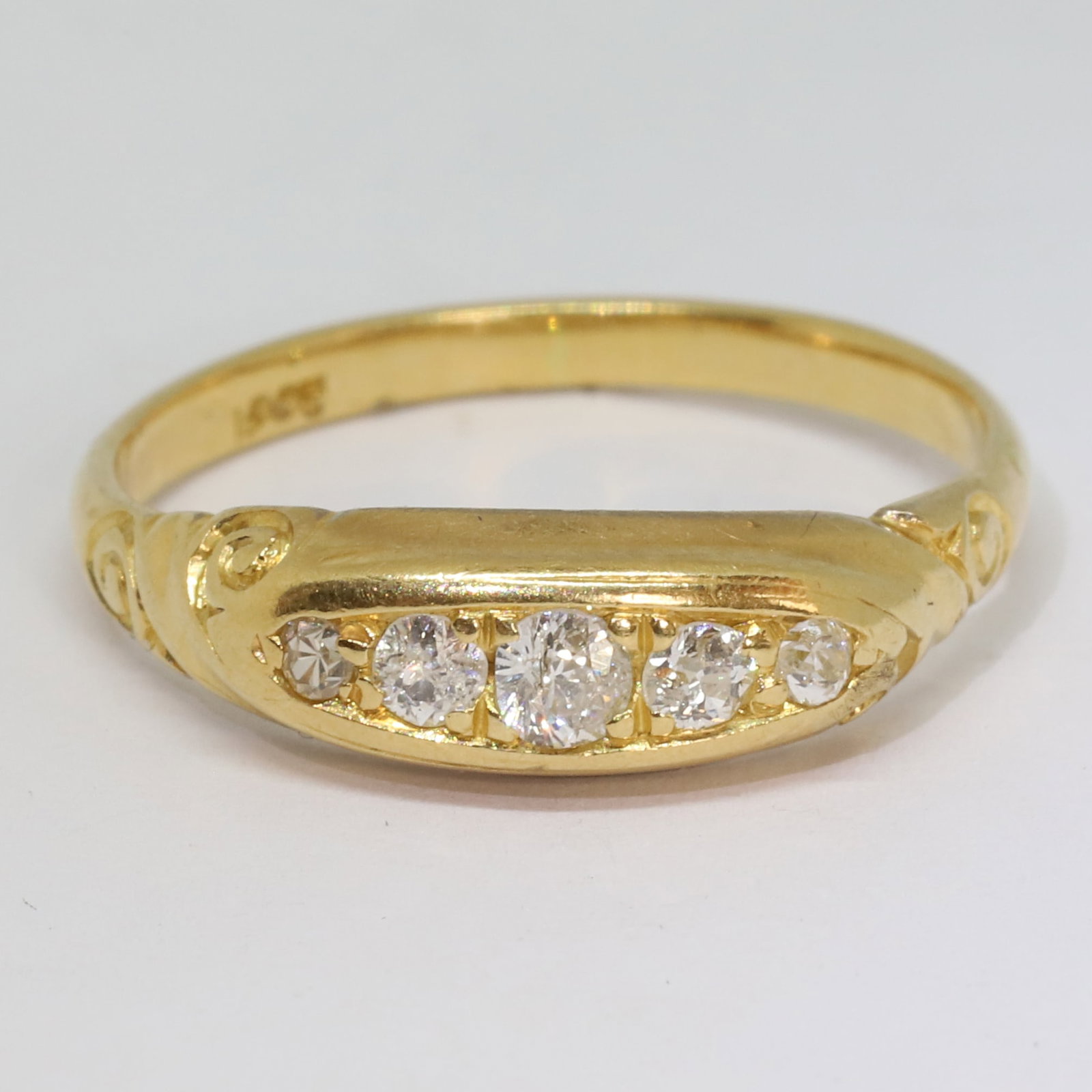 DIAMOND 5-STONE RING (1 of 1)