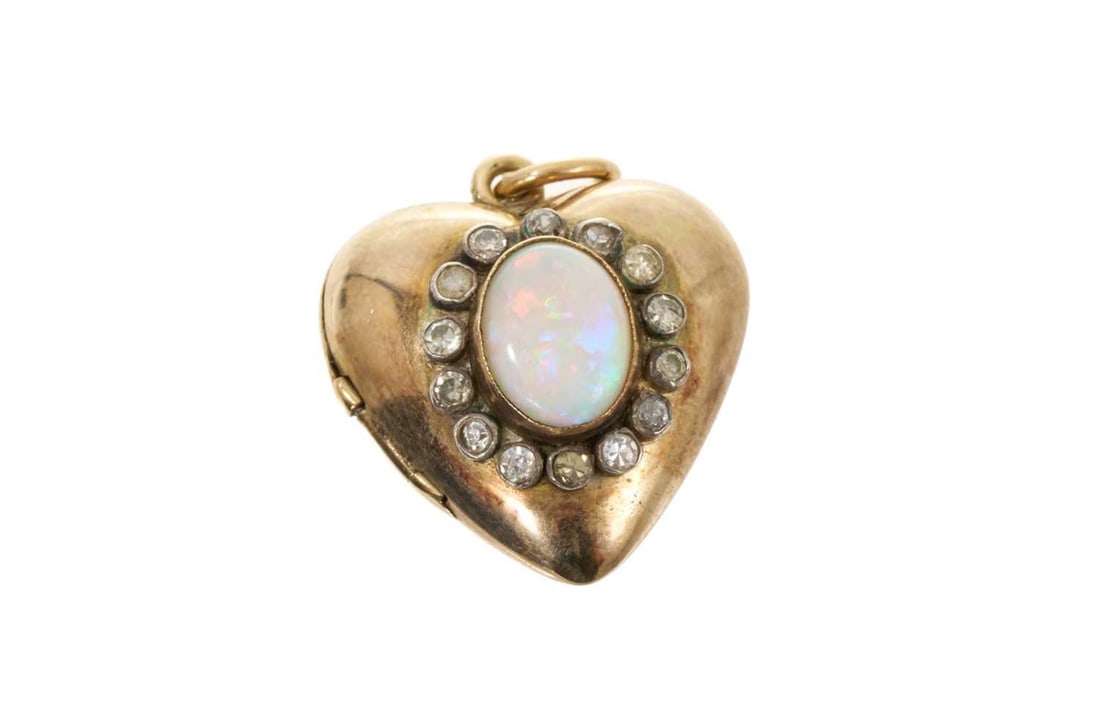 ANTIQUE OPAL AND DIAMOND HEART LOCKET PENDANT (1 of 1)