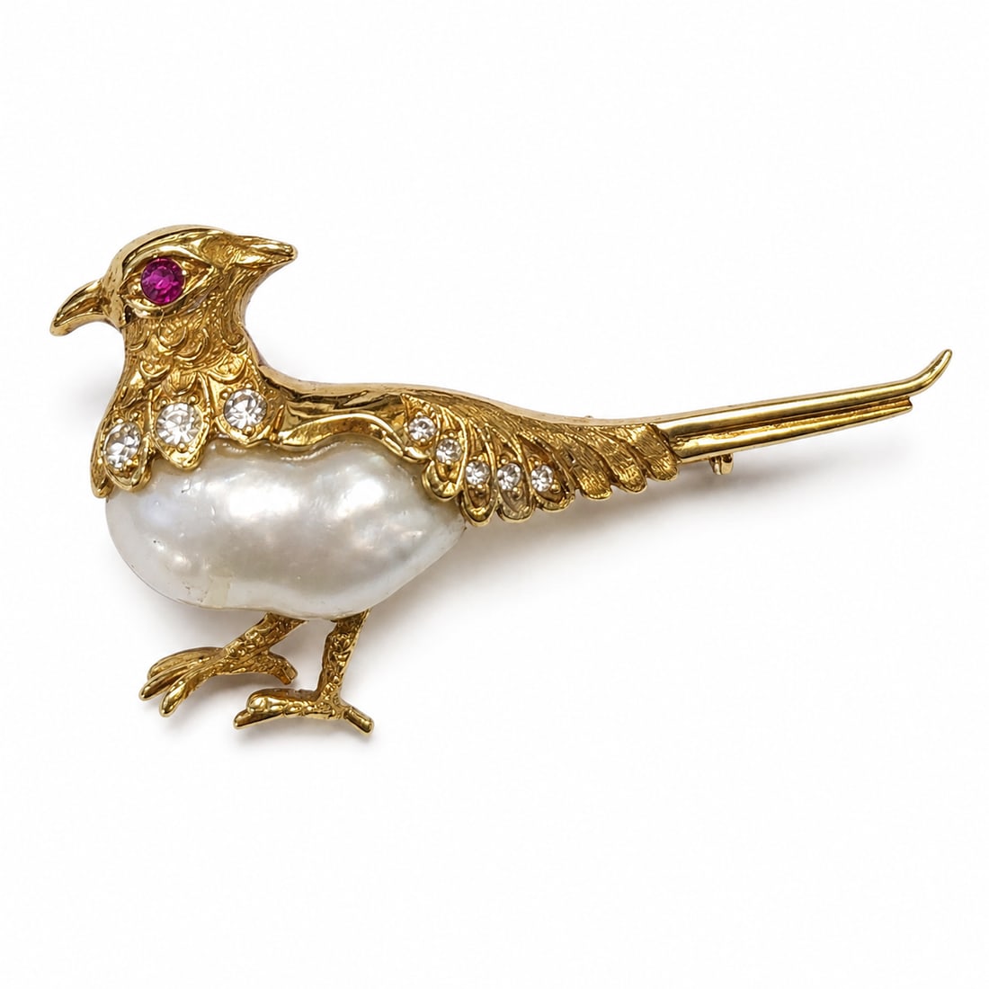 PEARL DIAMOND AND RUBY PHEASANT BROOCH: PEARL DIAMOND AND RUBY PHEASANT BROOCH,5,5 grams, testing 18 ct. gold.The body of a large pearl (untested).Diamonds bright and lively.L. 4 cm.