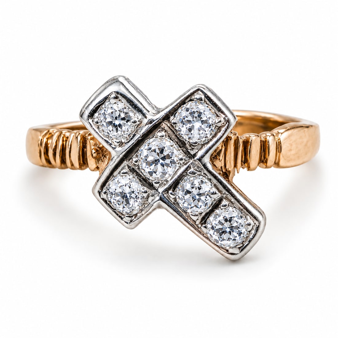 ANTIQUE GOLD DIAMOND CROSS RING: ANTIQUE GOLD DIAMOND CROSS RING bright lively old cut diamondsin great condition size M