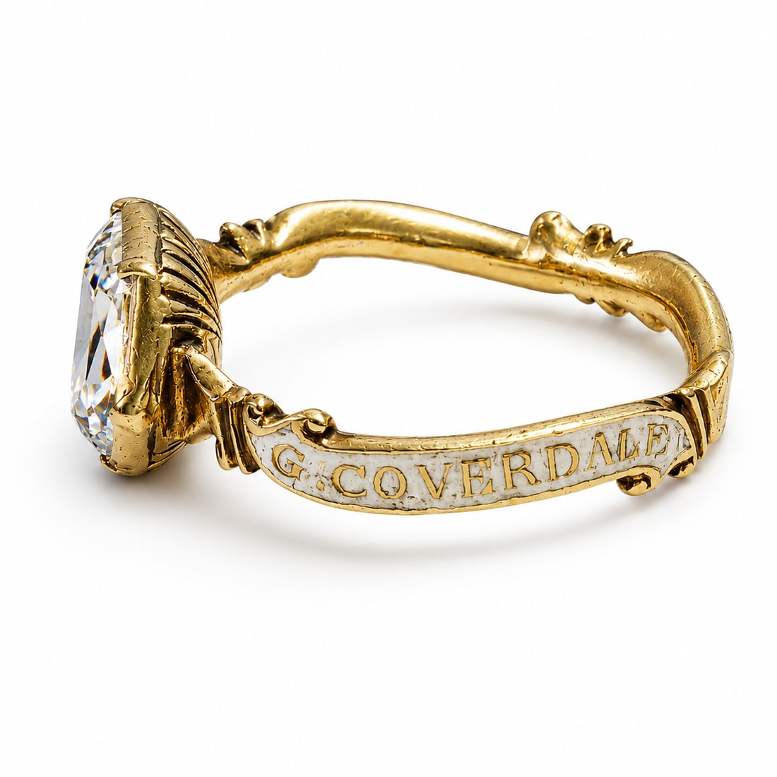 RARE 18TH CENTURY STUART CRYSTAL ENAMEL RING, 1762.: RARE 18TH CENTURY STUART CRYSTAL ENAMEL RING, 1762.3.8 grams, testing high carat gold.The head with a fine Stuart crystal.The shank with white enamel and text: G Coverdale OB 22 dec. 1762. E 20.Size M