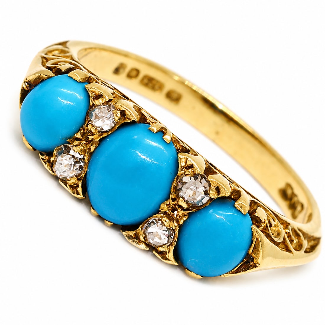 ANTIQUE TURQUOISE AND DIAMOND GOLD RING: ANTIQUE TURQUOISE AND DIAMOND GOLD RING,3.1 grams.Vibrant turquoise.Diamonds bright and lively.Size M.