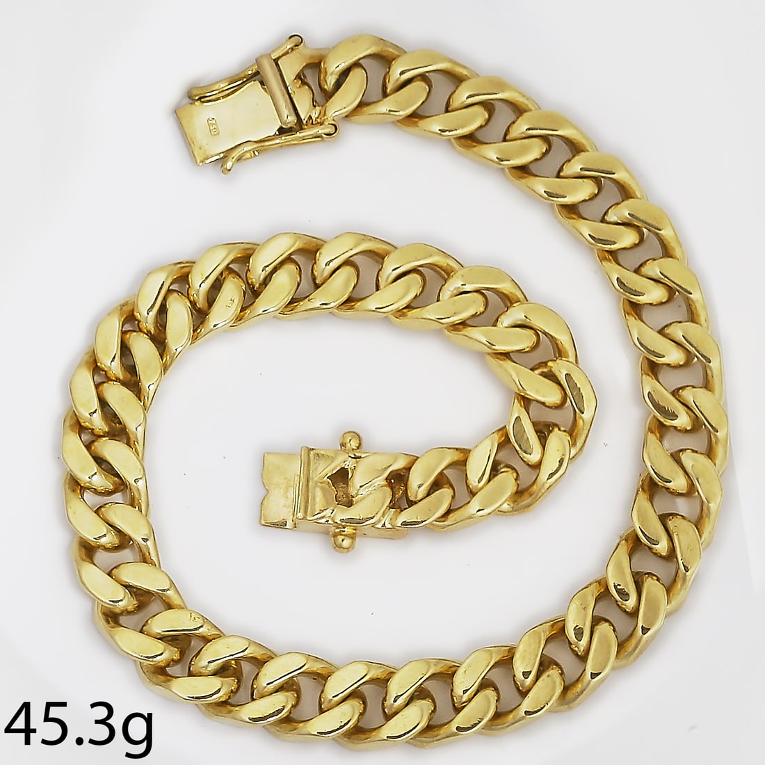 18 CT. GOLD CURB LINK BRACELET (1 of 1)