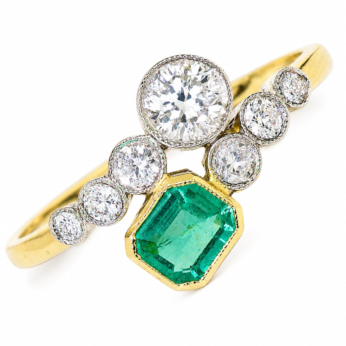 SWEET EMERALD AND DIAMOND TO-ET-MOI TWIST RING: SWEET EMERALD AND DIAMOND TO-ET-MOI TWIST RING,18 ct. gold.Rich and vibrant emerald.Diamonds bright and lively.Size O.