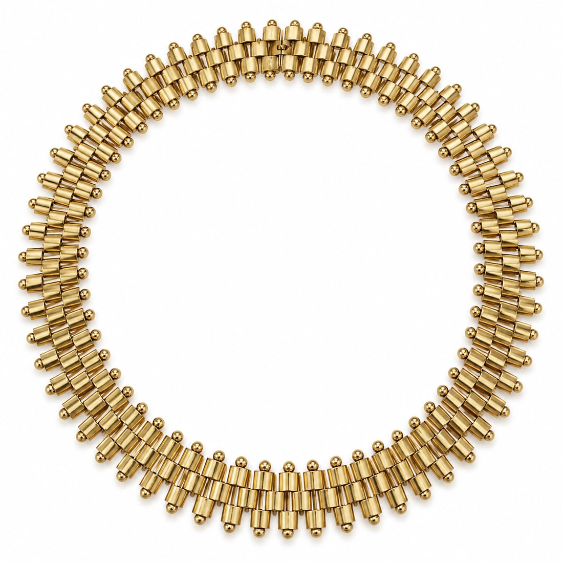 VICTORIAN GOLD NECKLACE: VICTORIAN GOLD NECKLACE,37.8 grams,Fine links, supple wearing necklace.L. Wearable as 38 or 33 cm.