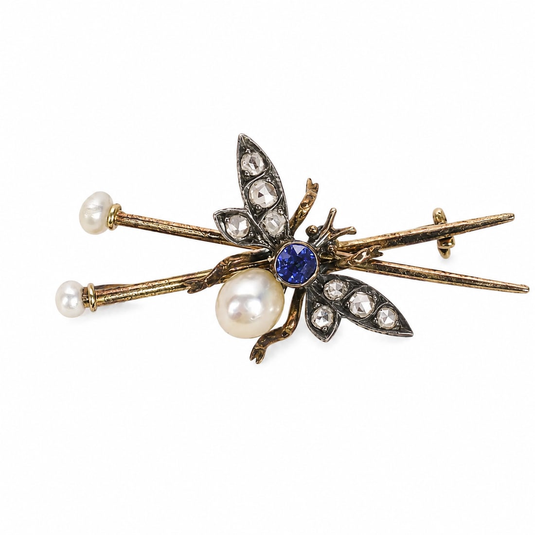 VICTORIAN SAPPHIRE DIAMOND AND PEARL FLY BROOCH: VICTORIAN SAPPHIRE DIAMOND AND PEARL FLY BROOCH,5,1 grams, testing 18 ct. gold.Diamonds bright and lively.Lovely sapphire.Pearls untested.L. 4.1 cm.