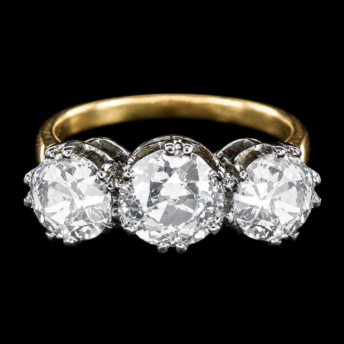 DIAMOND 3-STONE RING (1 of 1)