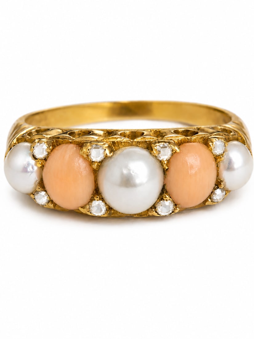 ANTIQUE CORAL PEARL AND DIAMOND 5-STONE RING: ANTIQUE CORAL PEARL AND DIAMOND 5-STONE RING,4,5 grams, testing 18 ct. gold.Lovely pearls and corals.Diamonds bright and lively.Size P.