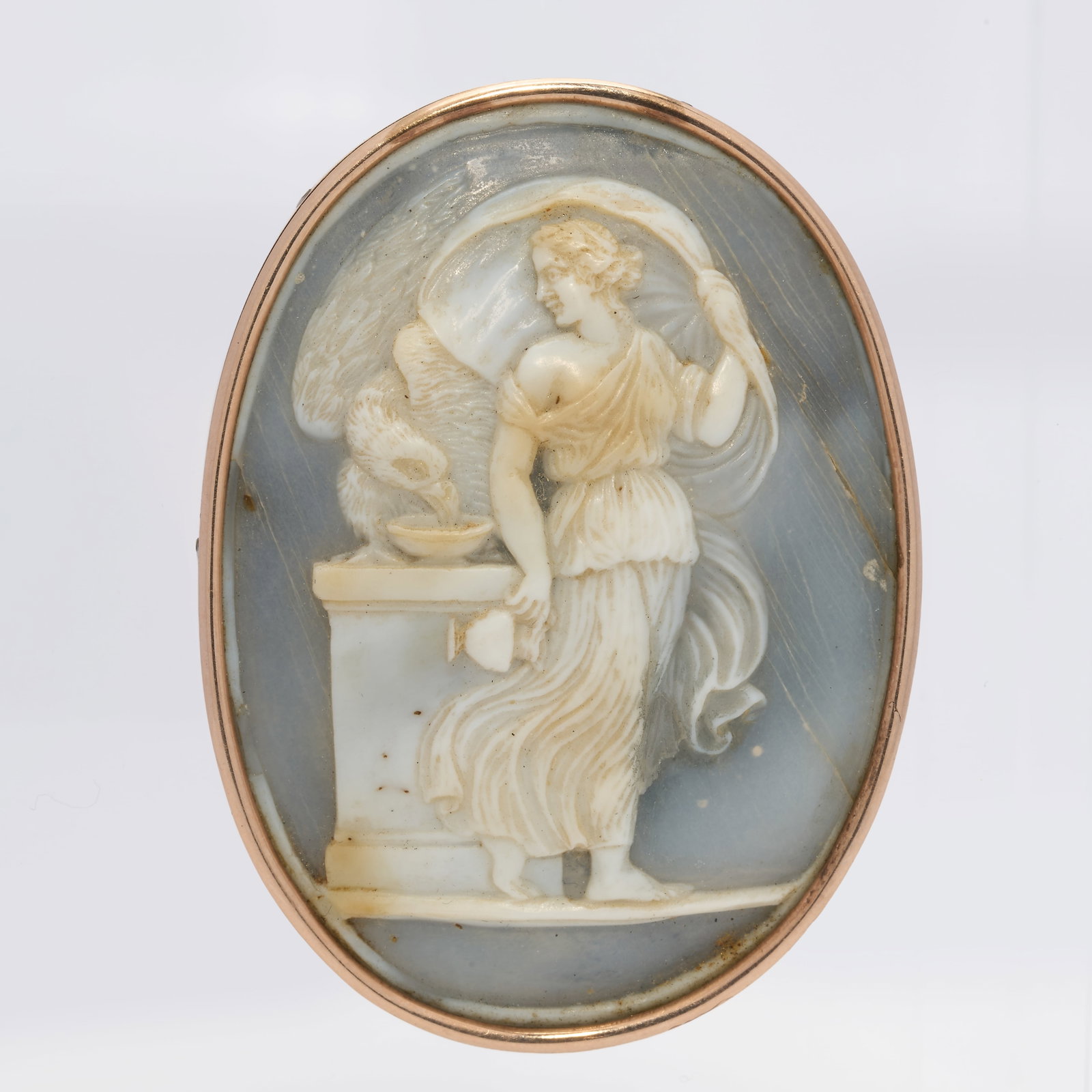 FINE VICTORIAN CAMEO BROOCH (1 of 1)