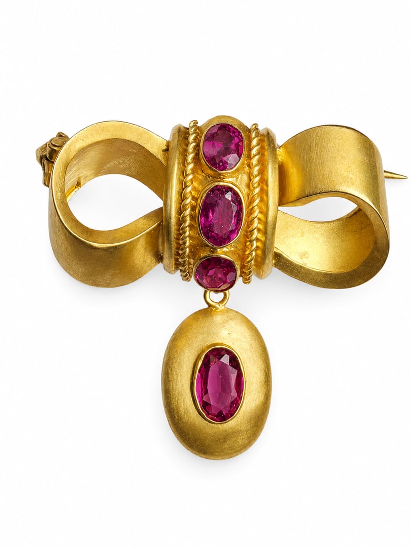 VICTORIAN GARNET BROOCH (1 of 1)