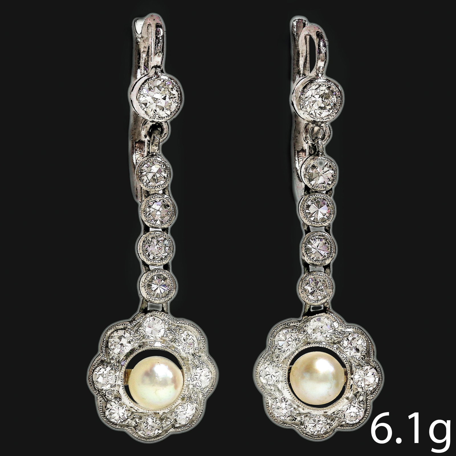 BELLE EPOQUE DIAMOND AND PEARL EARRINGS: BELLE EPOQUE DIAMOND AND PEARL EARRINGS 6.1 grams platinum pearls well matched, believed to be natural bright lively diamonds L 3.2 cm