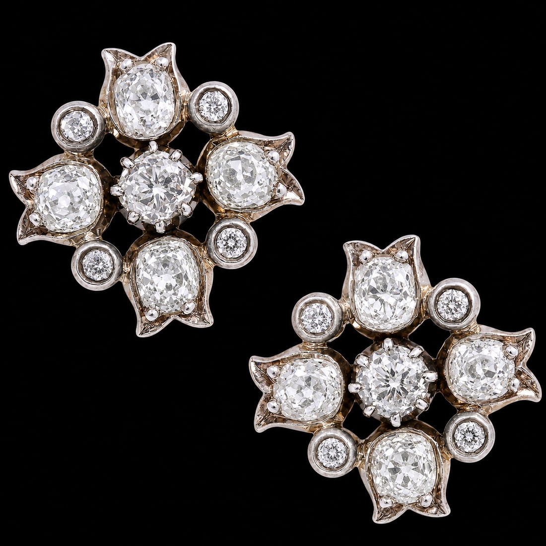 ELEGANT PAIR OF ANTIQUE DIAMOND EARRINGS (1 of 1)