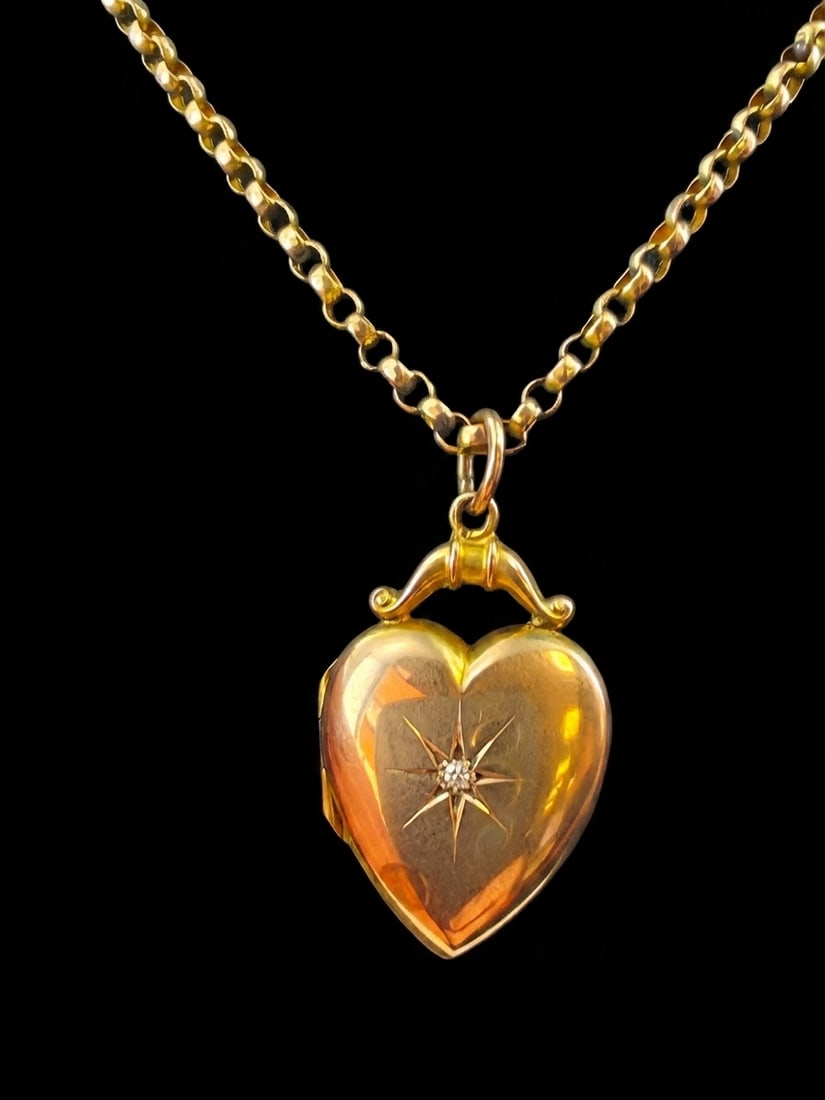 DIAMOND HEART GOLD LOCKET PENDANT WITH GOLD CHAIN NECKLACE (1 of 1)