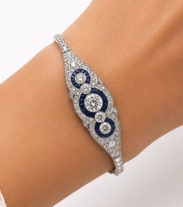 ELEGANT ART DECO DIAMOND AND SAPPHIRE BRACELET: ELEGANT ART DECO DIAMOND AND SAPPHIRE BRACELET 14 grams platinum bright lively diamonds approx 2.75 ct vibrant matching sapphires in excellent condition L 17.5 cm