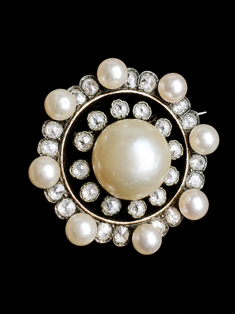 ANTIQUE CERTIFICATED NATURAL SALTWATER PEARL AND DIAMOND BROOCH (1 of 1)