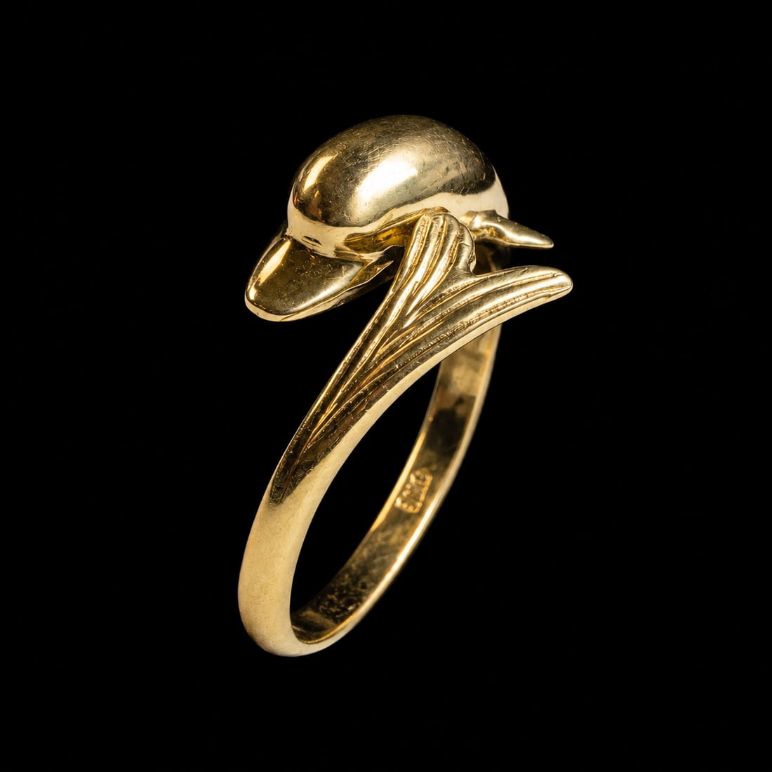 DOPLHIN RING: DOPLHIN RING,3 grams, 14 ct. gold.Size O.